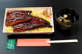 お持帰り　鰻重弁当（上 ・ 特上）　・　　鰻単品　鰻蒲焼一尾　・　お吸い物／肝吸い