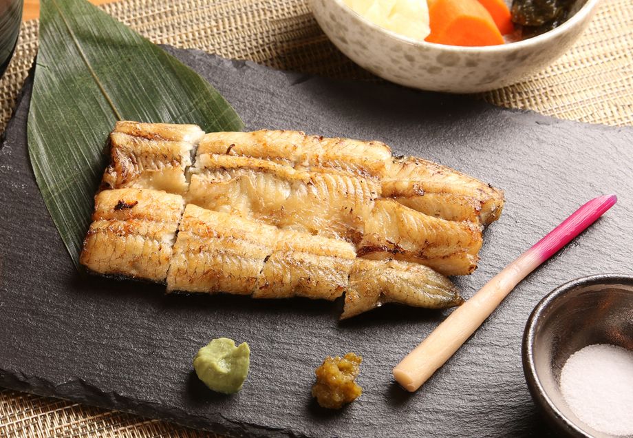 うなぎ白焼き/1匹分（単品） ※写真は半身です