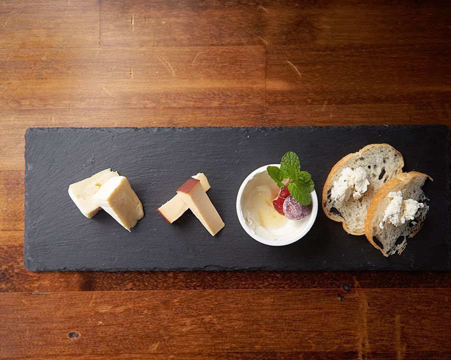 チーズの盛り合わせ（￥９８０）
