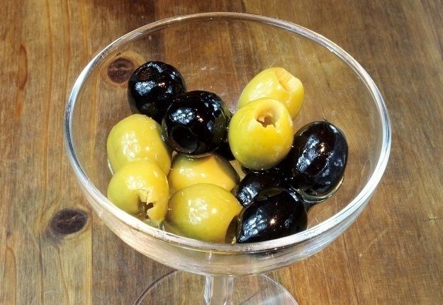 オリーブ盛り合わせ（￥４８０）