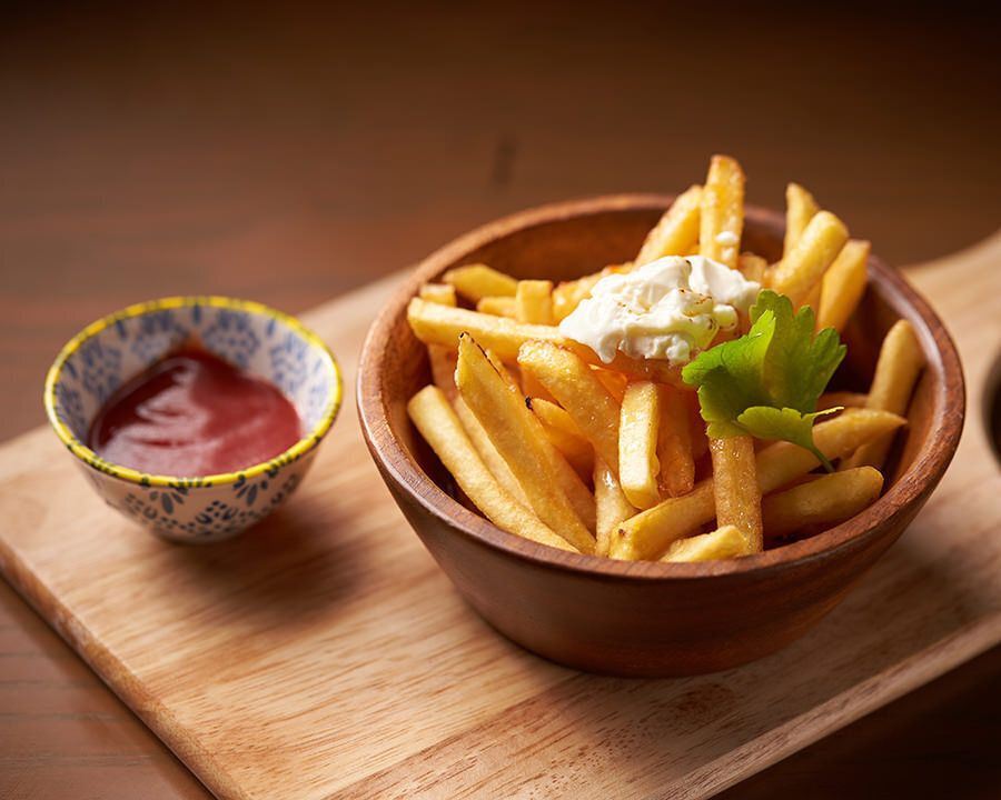 チリソース＆サワークリームポテトフライ（￥４８０）