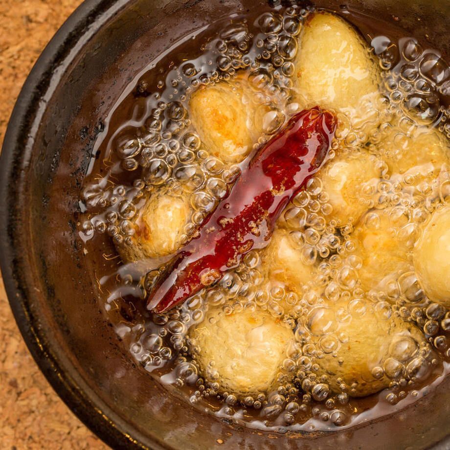 にんにく丸ごとアヒージョ（￥５８０）