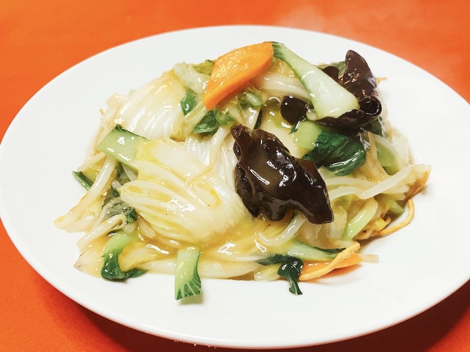 野菜たっぷり焼きそば（880円　税込）