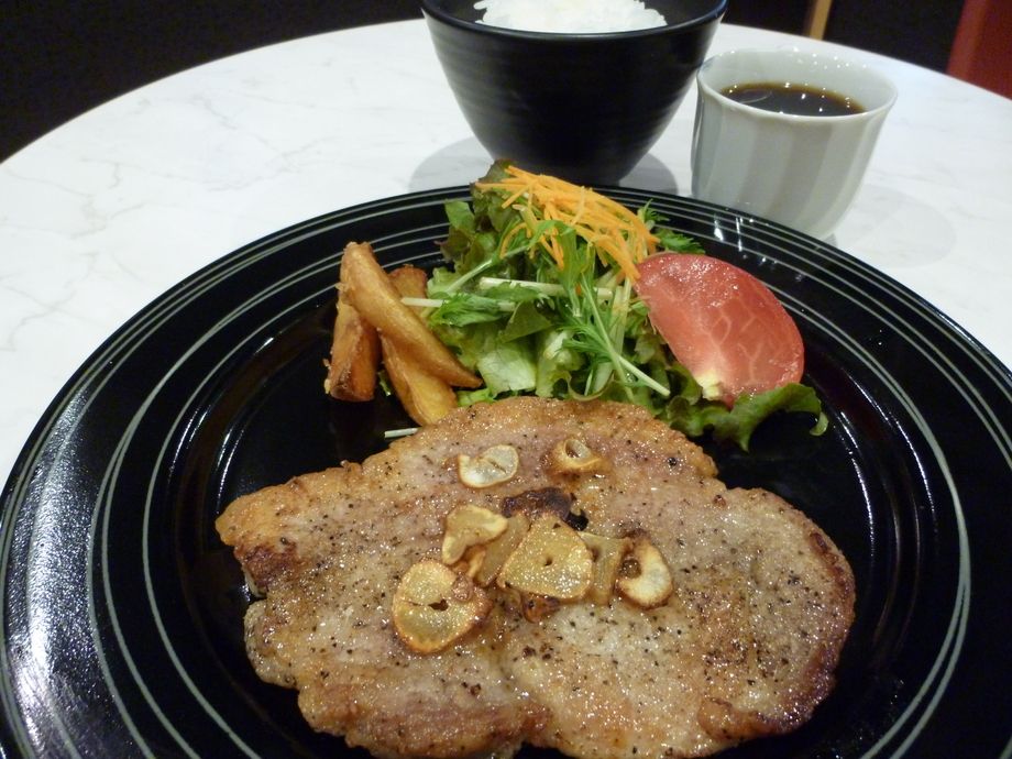 日光ブランドHIMITSU豚ポークソテーセット（￥１６００）