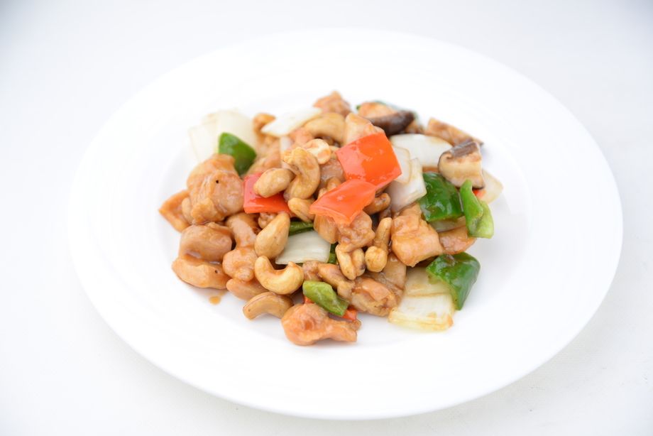 鶏肉のカシューナッツ炒め（860円　税別）
