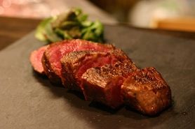 黒毛和牛 特上赤身ステーキ