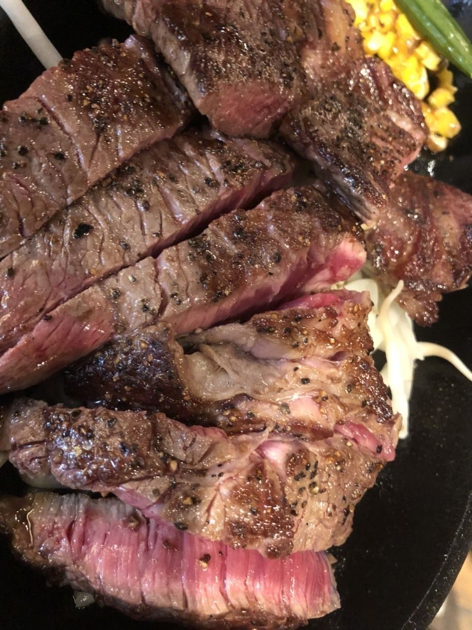 贅沢300g！チャックルステーキランチ