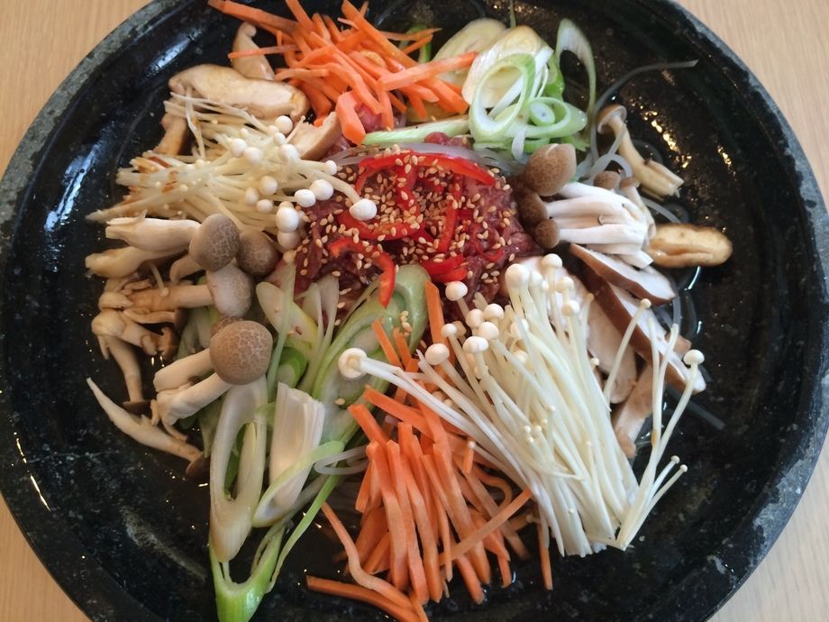 プルコギ（二人前より）（一人前￥１，２００）