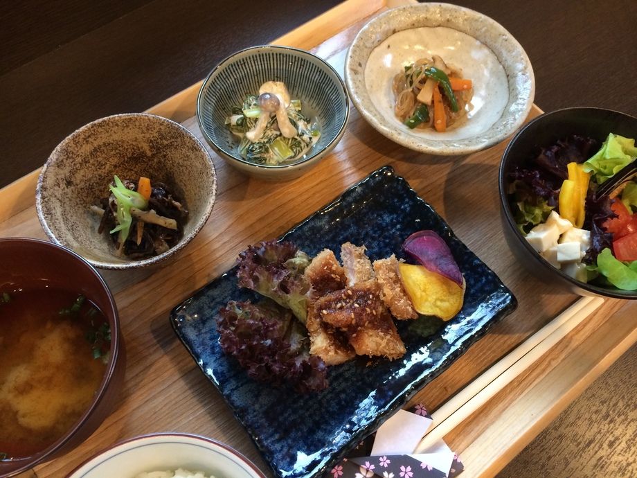 一汁五菜ランチ