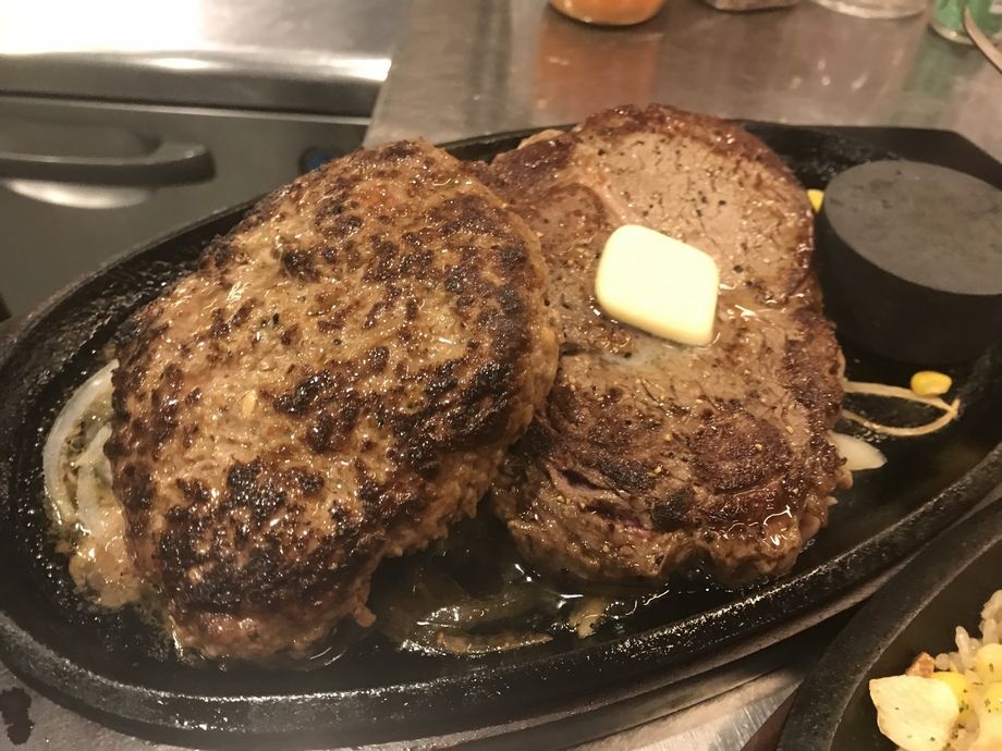 ステーキ&ハンバーグ コンビ 300g 〜（¥2.380 〜）