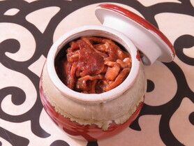 羊狼館名物！！熟成ピリ辛ラム