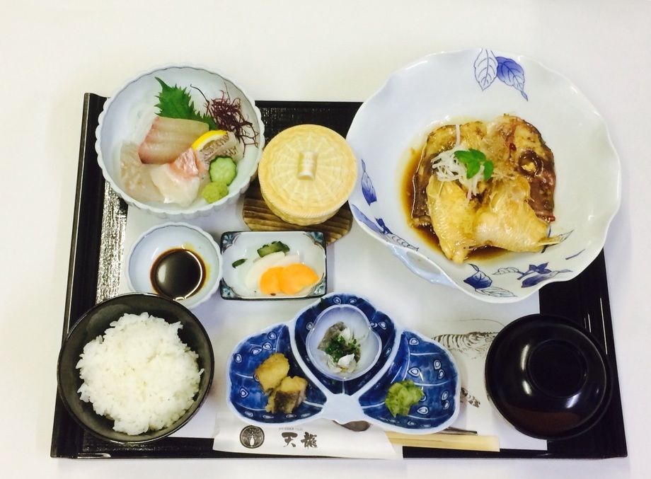 二見御膳（2970円）