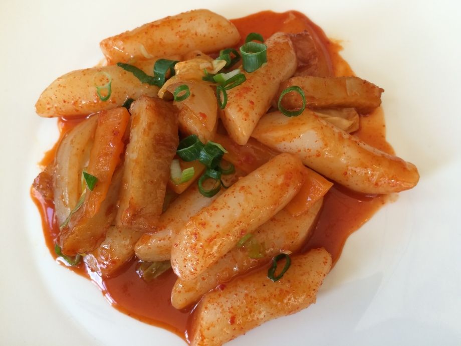 一品料理：トッポッキ（￥８００）