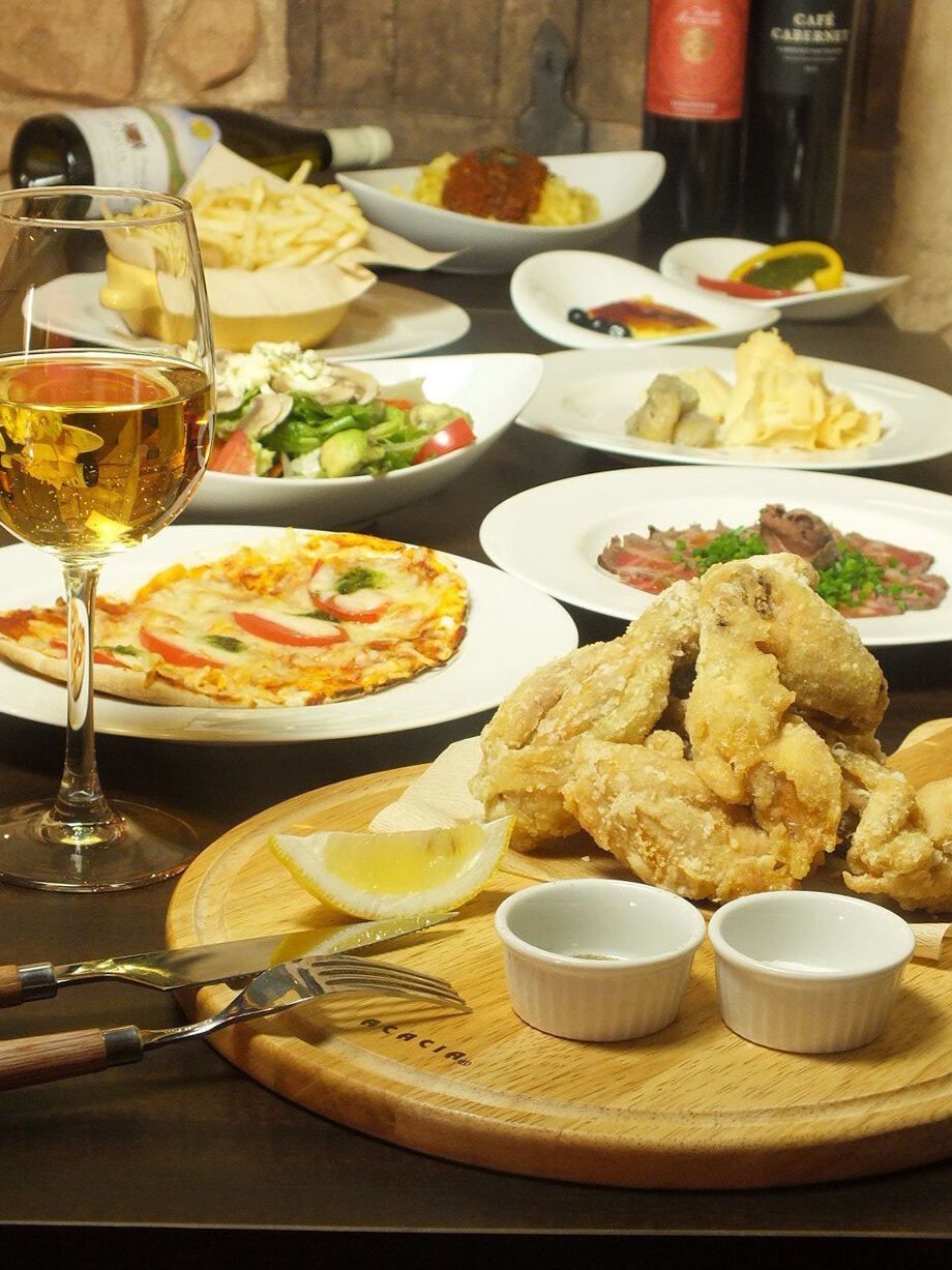 【ひかり荘名物 鶏脂100％“本物”の半身唐揚げ付き】全9品＋2時間飲み放題付★4600円(税込)