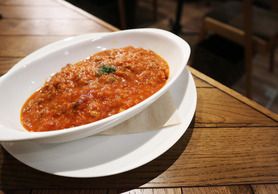 ミートソースたっぷりのとろとろラザニア