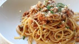 ラグーソースパスタ