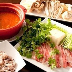 カレー鍋豚しゃぶしゃぶスパイシーカレー鍋(2人前～)