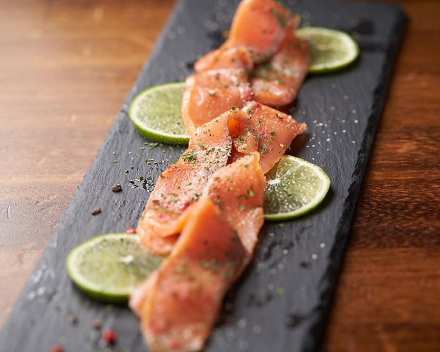 スモークサーモンのカルパッチョ（￥７８０）