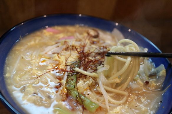 酸辣(サンラー)ちゃんぽん