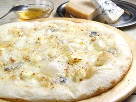 ４種のチーズピザ(クアトロフォルマッジ)