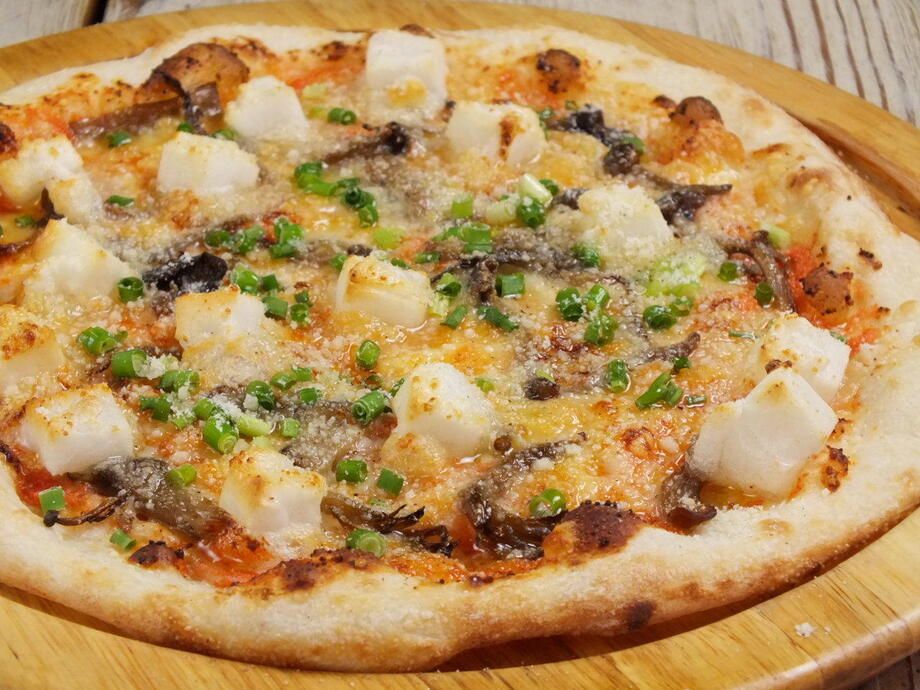 もちと明太子のチーズピザ