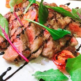 Ａ５ランク和牛！香川県産オリーブ牛ロース肉がメイン！１２０分飲み放題付きスペシャルコース！