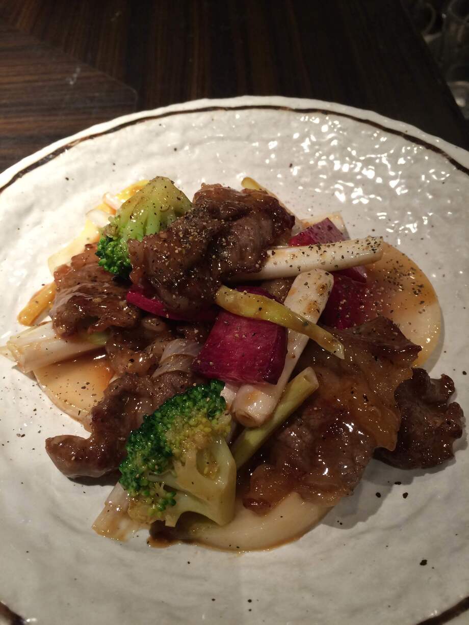 国産牛肉の黒胡椒炒め