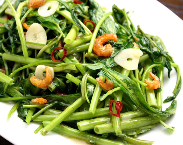 空芯菜炒め（890円）