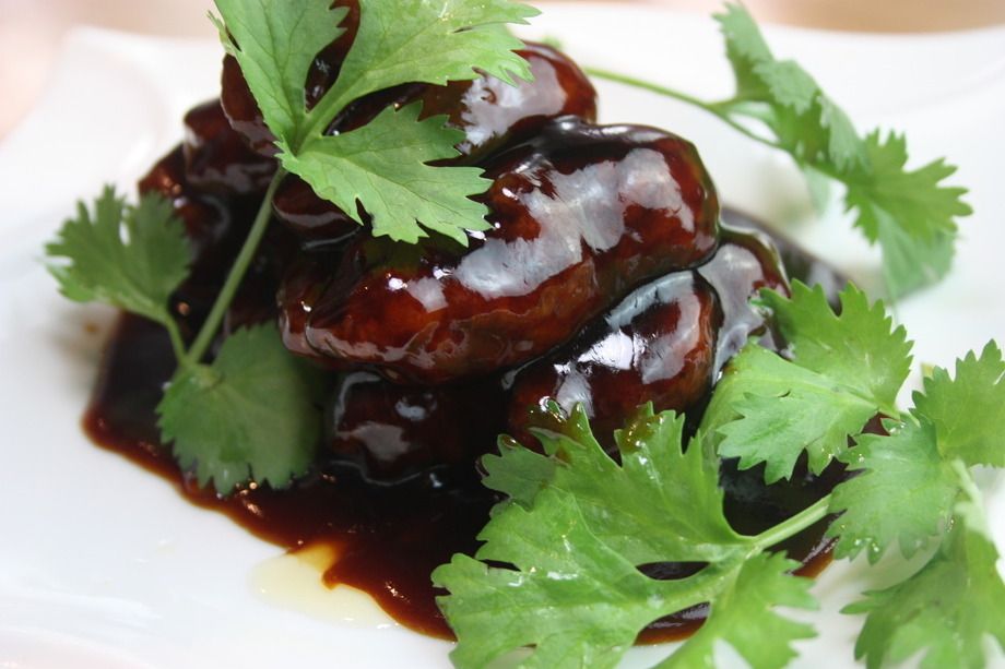 黒酢の酢豚（950円）