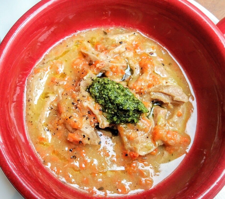 フィレンツェのもつ煮込み「ランプレドット」　サルサヴェルデ添え