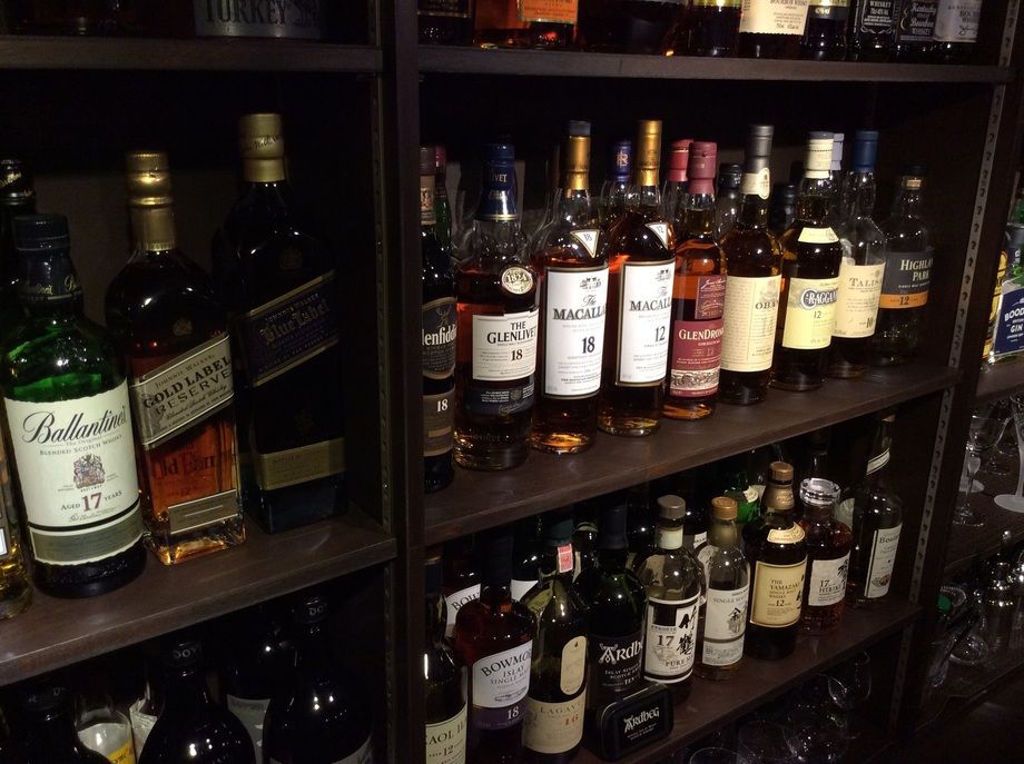 ウイスキー各種（¥700~）