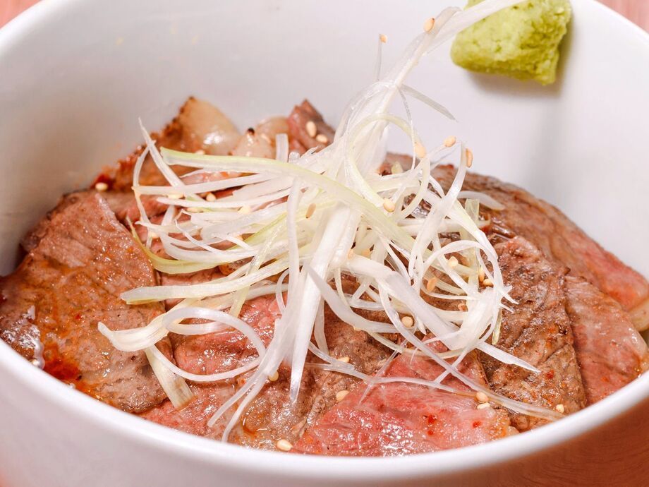 黒毛和牛の牛トロ炙り丼/黒毛和牛の牛トロ炙り丼 肉1.5倍