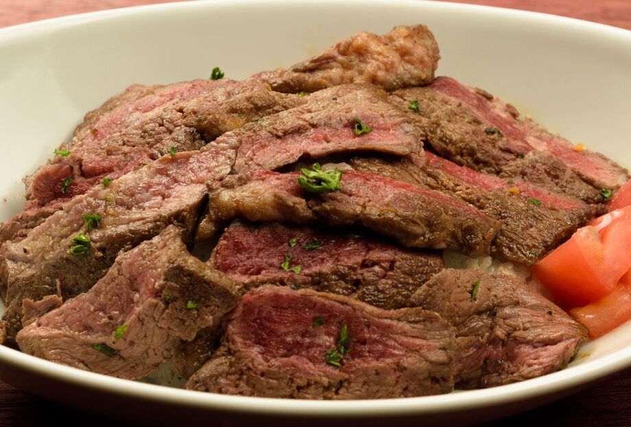 Beefステーキ丼/Beefステーキ丼 肉1.5倍