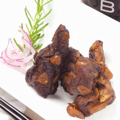 スペアリブのコンフィ