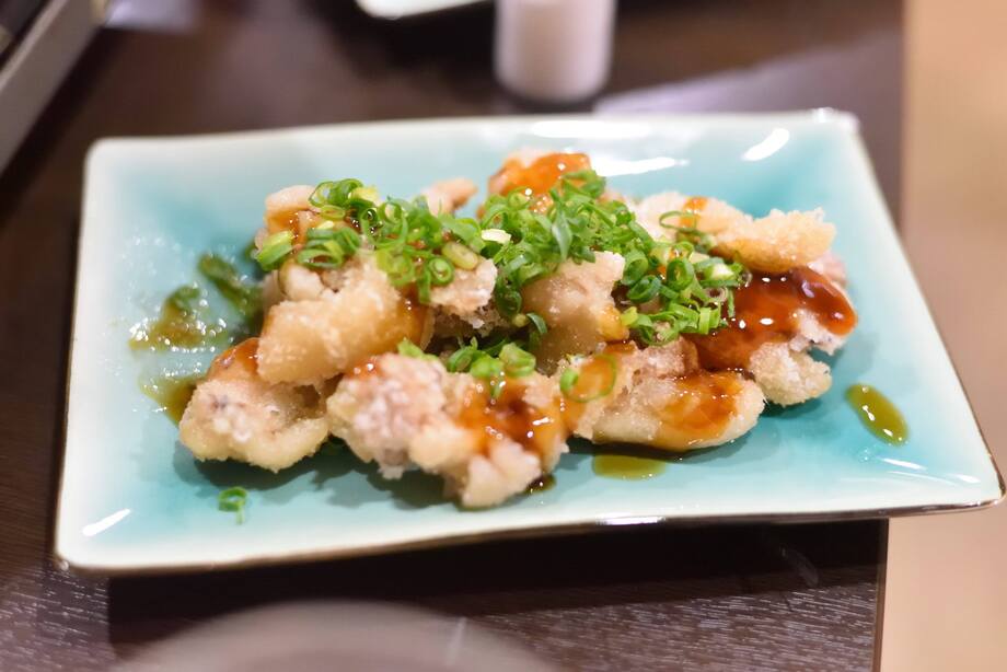 豚足の竜田揚げ黒酢掛け