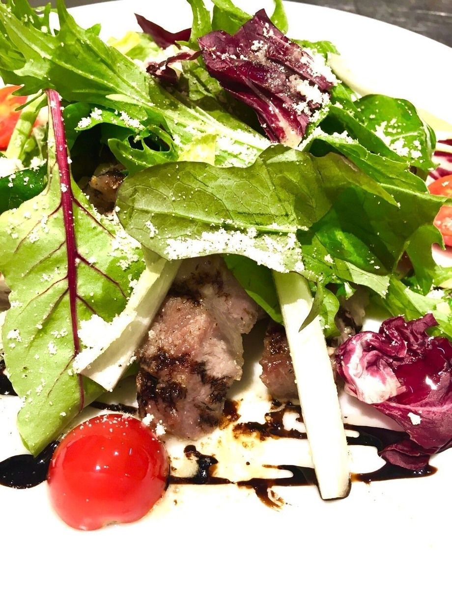 【肉・肉・肉】スパークリングワインもＯＫ！１２０分飲み放題付き　お肉尽くしコース！