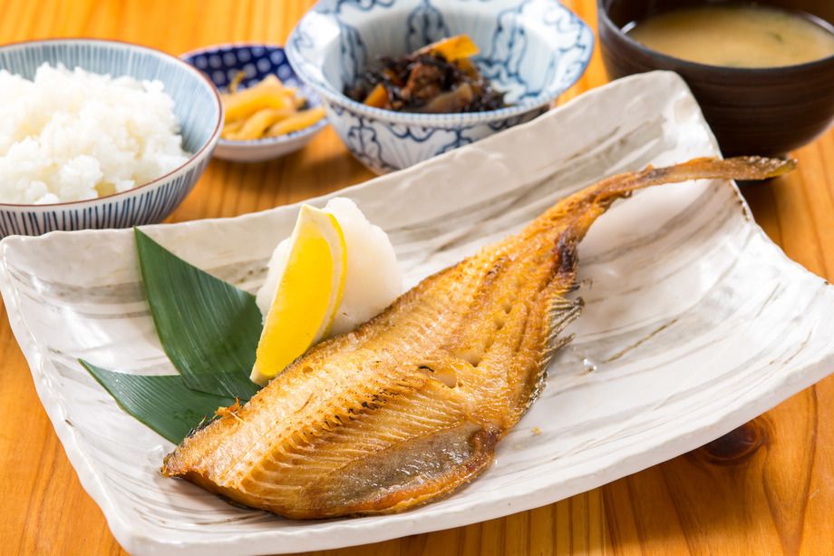 〜平日メニュー〜：お魚定食