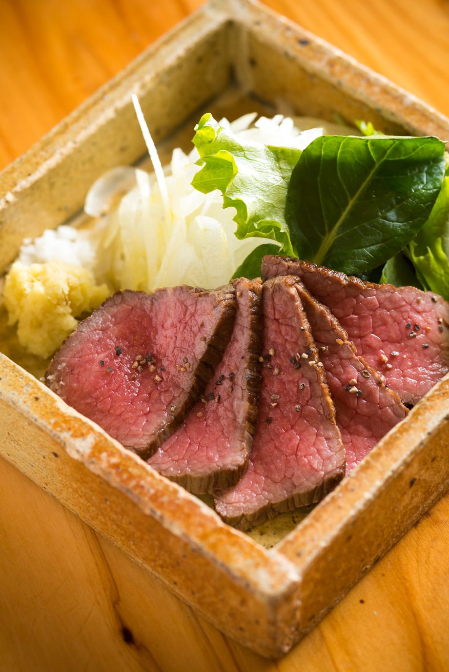 大和牛の低温ローストビーフ 大和牛の低温ローストビーフ