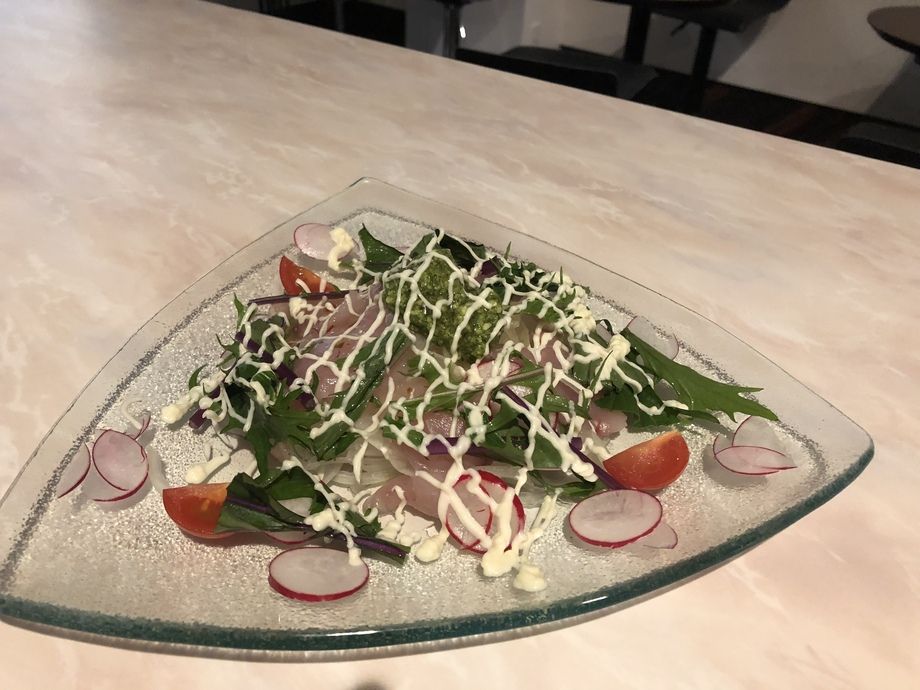 バジル香る海鮮カルパッチョ