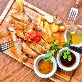 1ポンド！シェアチキンステーキ