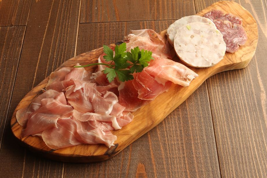 生ハム・サラミ盛り合わせ　L