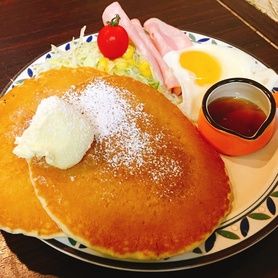 パンケーキモーニング  ８時30分〜