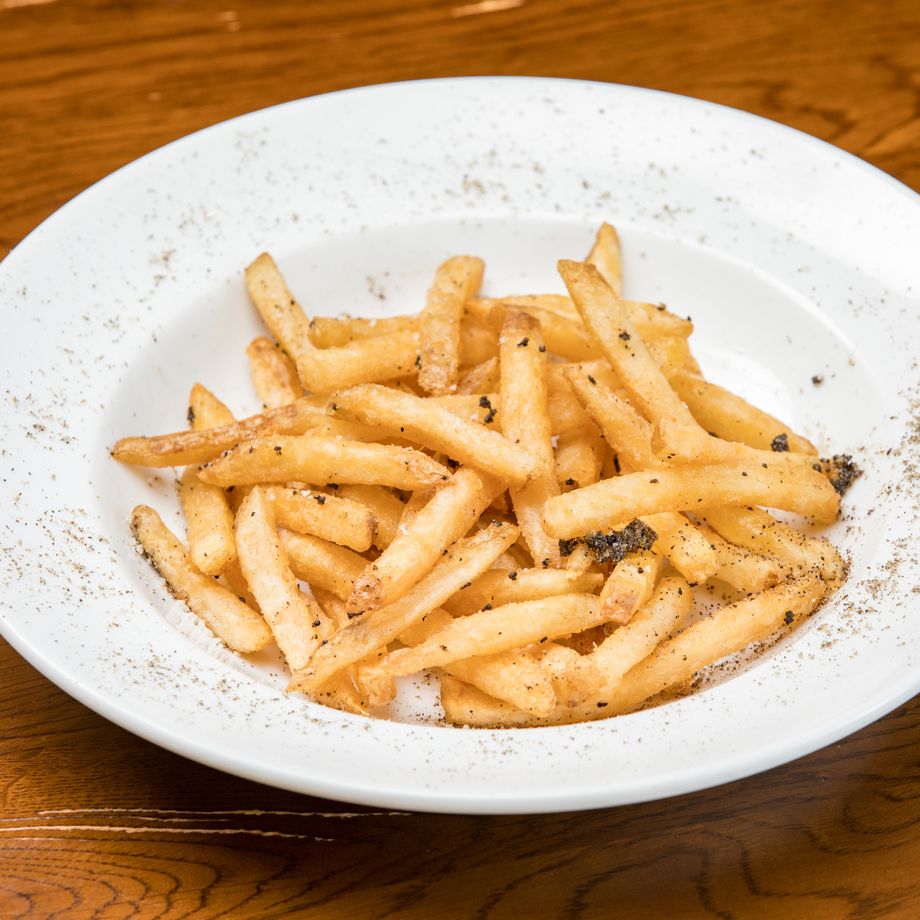 フレンチポテト 黒トリュフとフランス産のお塩で（500円）