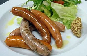 5種ソーセージの盛り合わせ サラダ添え