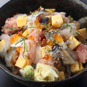 特選ばらちらし Assortment of Raw Fish Bowl 