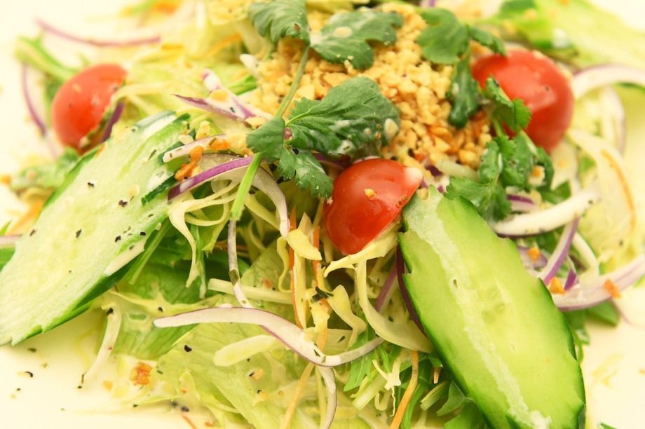 プアン特製サラダ（¥680）