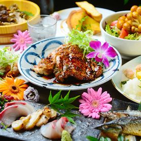 【地鶏コース】3,980円５時間飲み放題付！8名様以上でお得に《個室/飲み放題/デート》