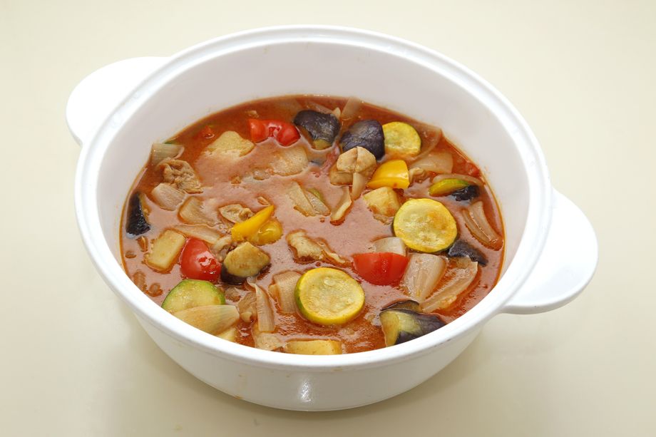 夏野菜のスパイシースープ