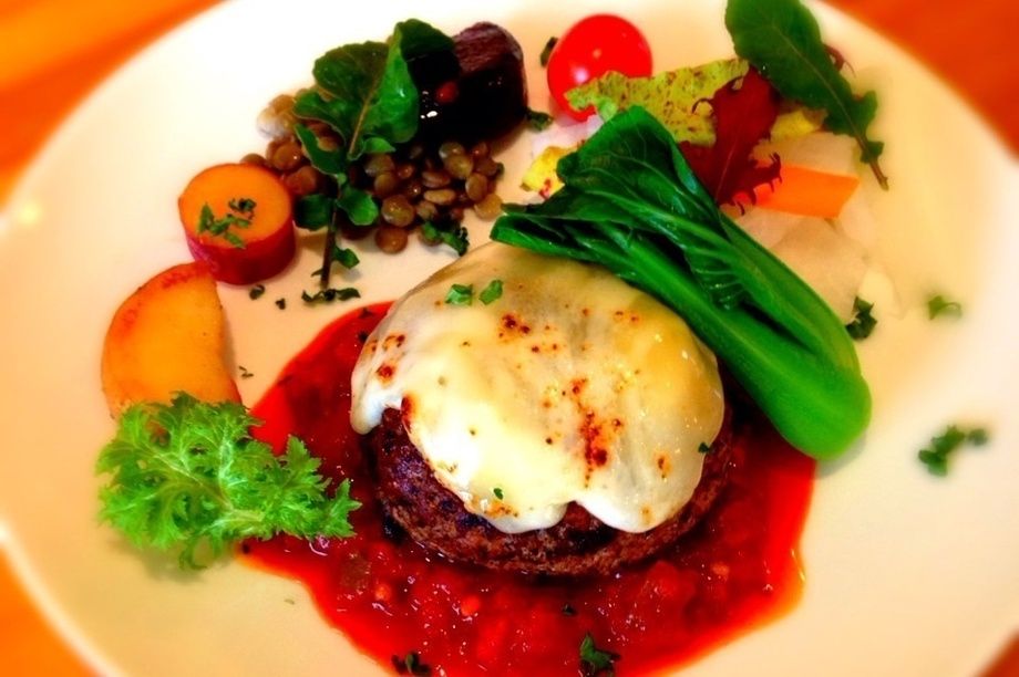 ハンバーグランチ チーズ＆トマトサルサ