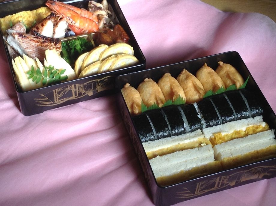 〈二段重〉お花見弁当